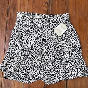Altar’d State Leopard Skirt (TAGS ON)